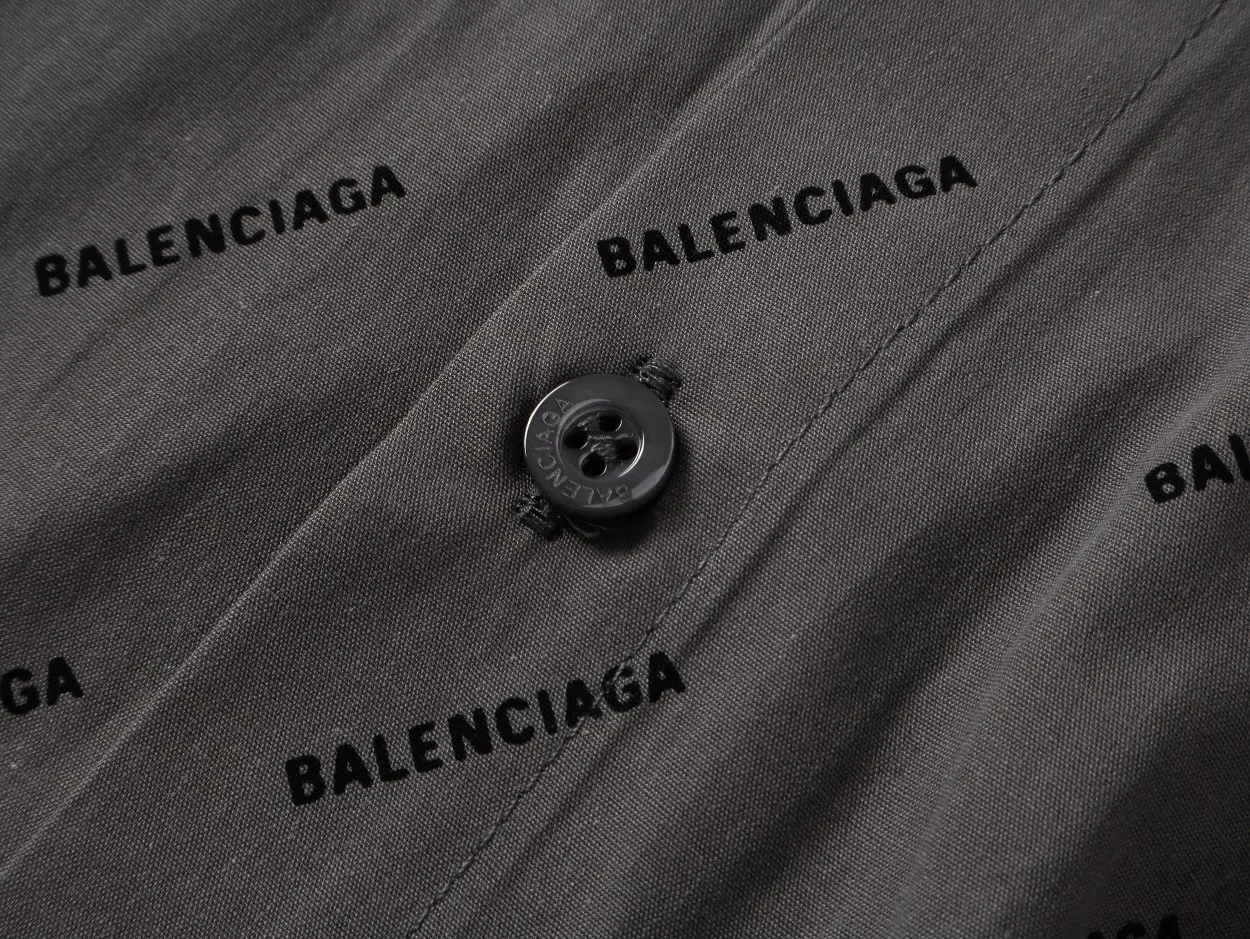 Balenciaga logo 。 Quality ， 。 ， ， ， 。 ：Black White Gray Sizes： S M L